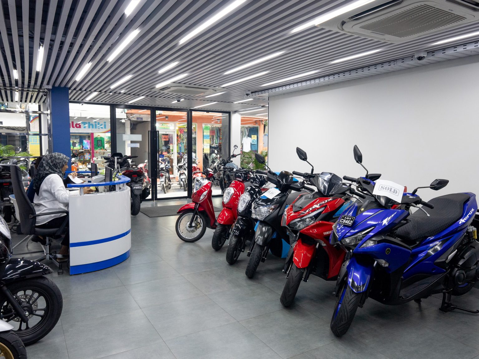 Male' Showroom